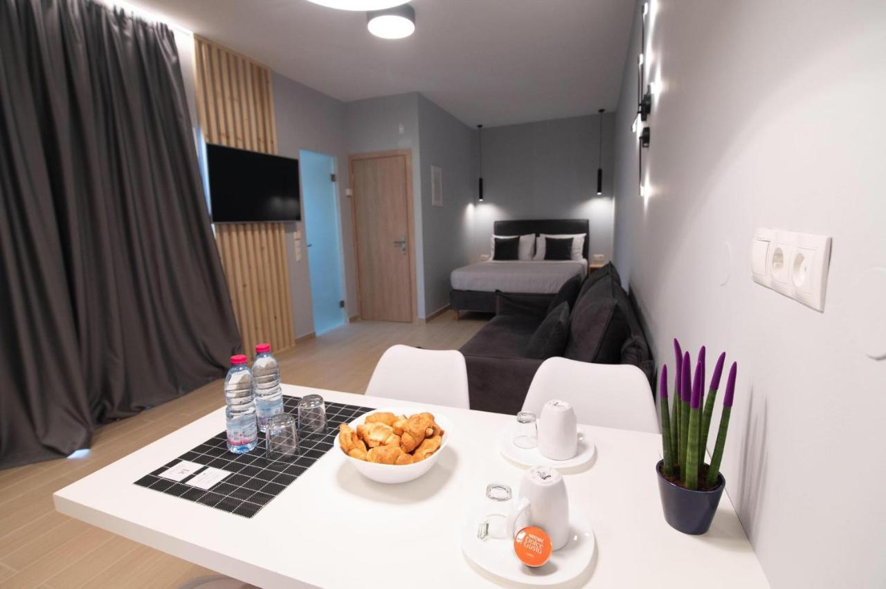 Preveza Suitestay Apartments Dodonis 28 エクステリア 写真